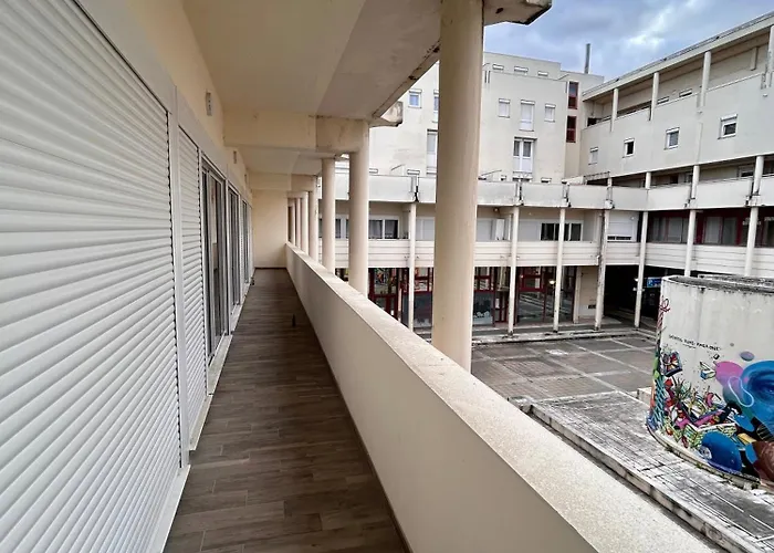 Carre Or Hypercentre 9 Couchages Ρενς